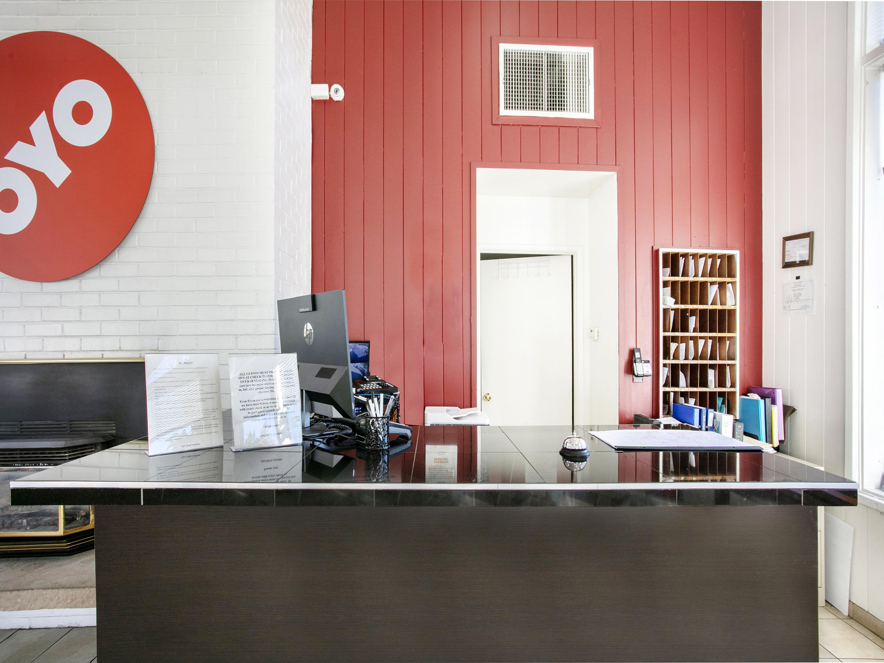 OYO Hotel Kalama Bagian luar foto
