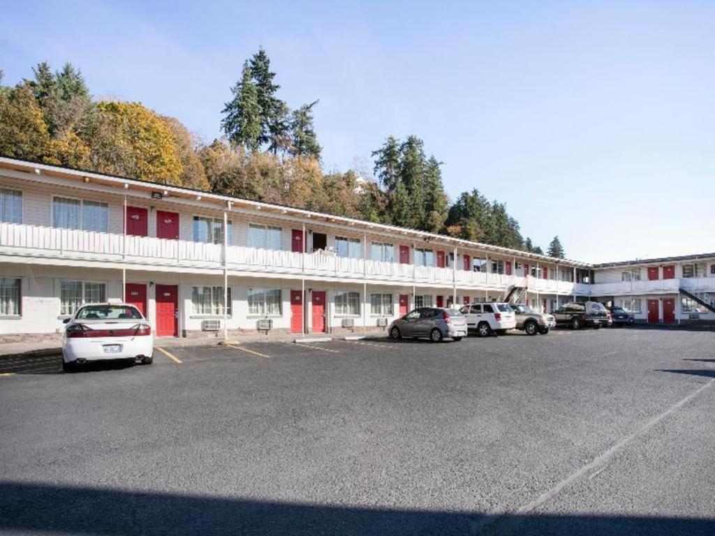 OYO Hotel Kalama Bagian luar foto